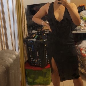 Lulus christmas date night black slit dress